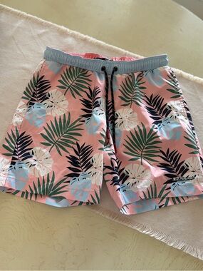 Ben Sherman Swim Shorts Mens Medium Tropical print